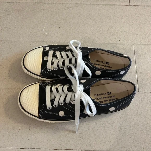COMME des GARÇONS x Tretorn Dot Canvas Sneakers - Picture 2 of 9